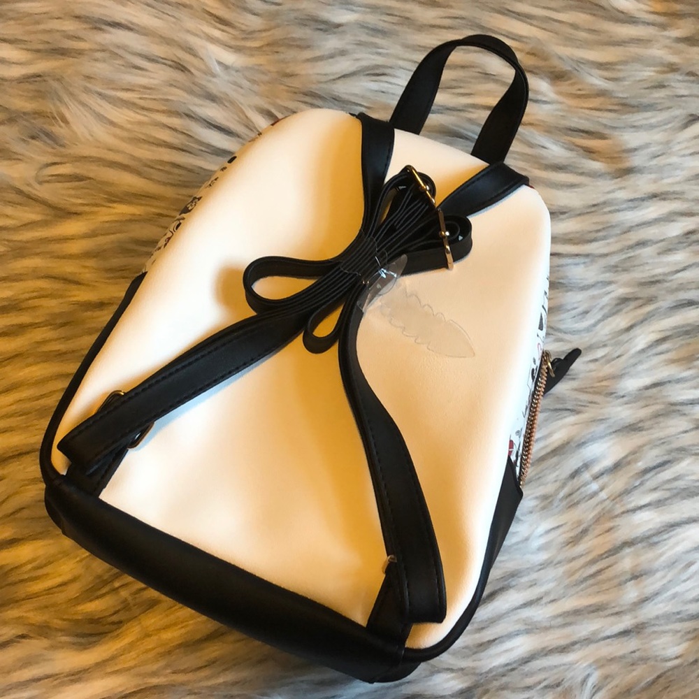 NWT DISNEY x PRIMARK COMIC PRINT BACKPACK - Picture 2 of 3